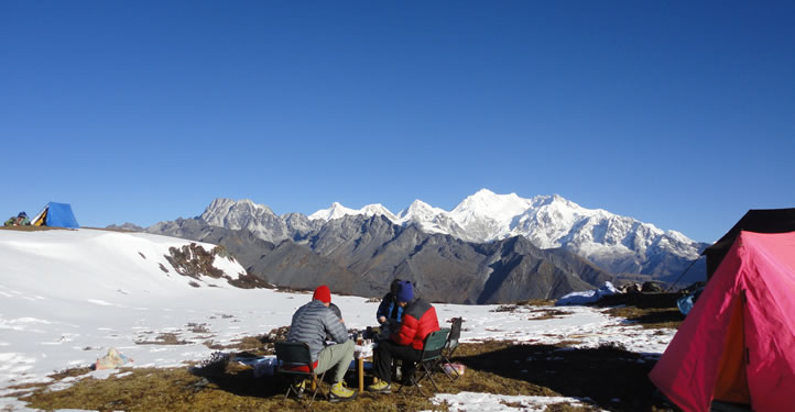 Between Sikkim and Nepal Trek